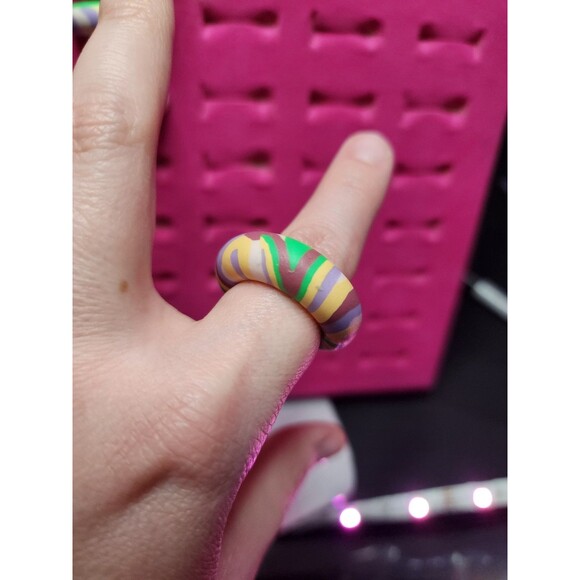 POLYMER CLAY TWISTED RING LOT BUNDLE 9 PC CAMO FASHION NOVELTY FUN CHUNKY TEEN - Picture 12 of 12
